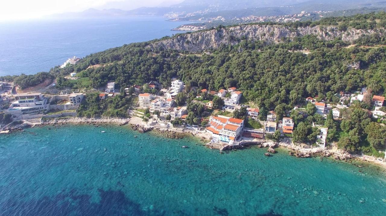 Azzure Apartment Ulcinj Eksteriør bilde