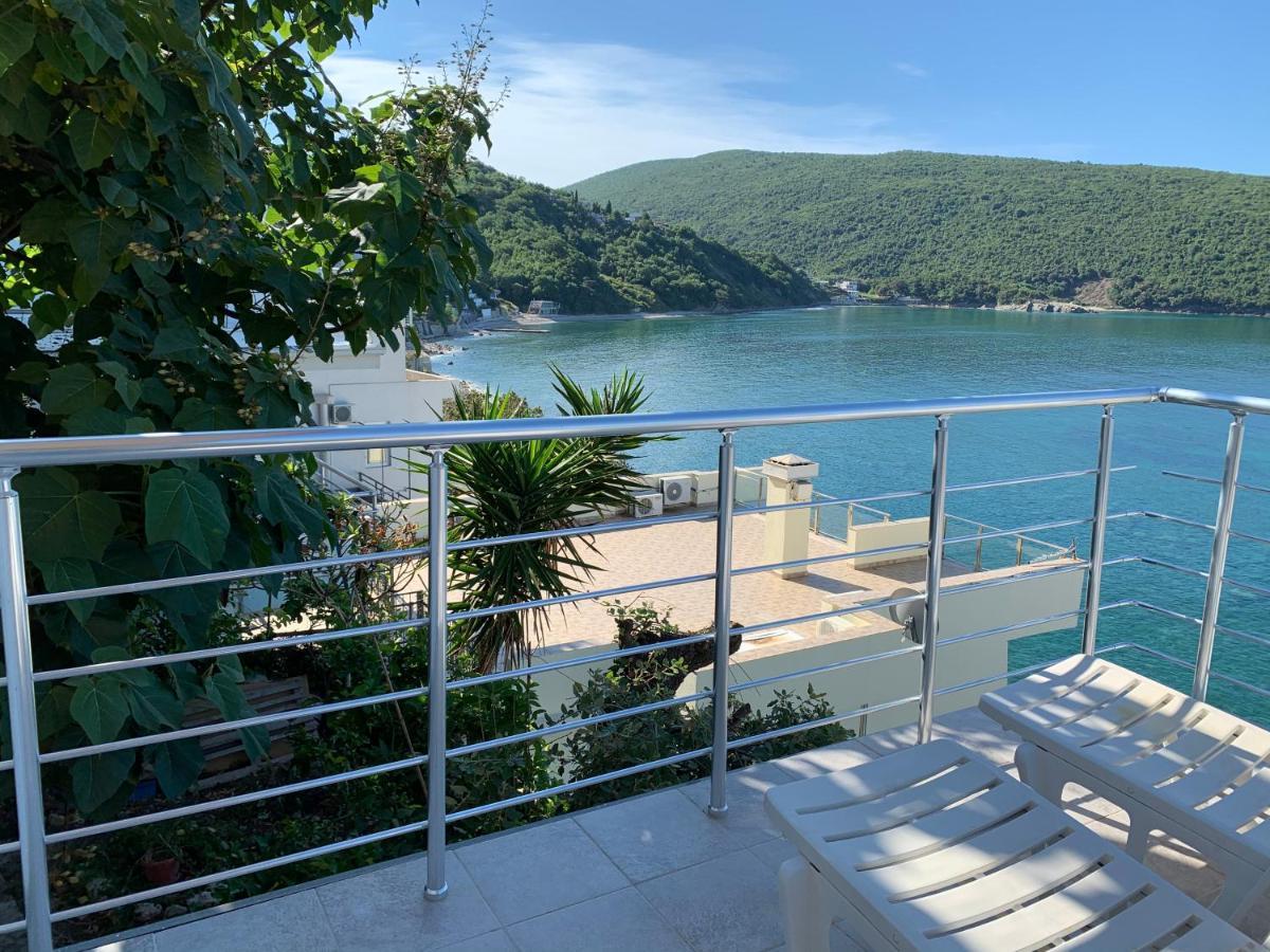 Azzure Apartment Ulcinj Eksteriør bilde