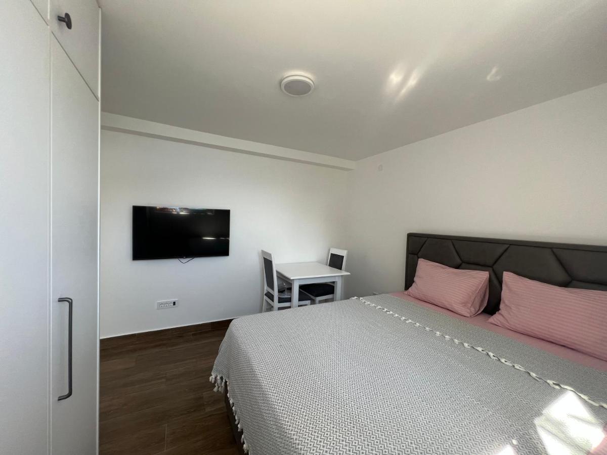 Azzure Apartment Ulcinj Eksteriør bilde