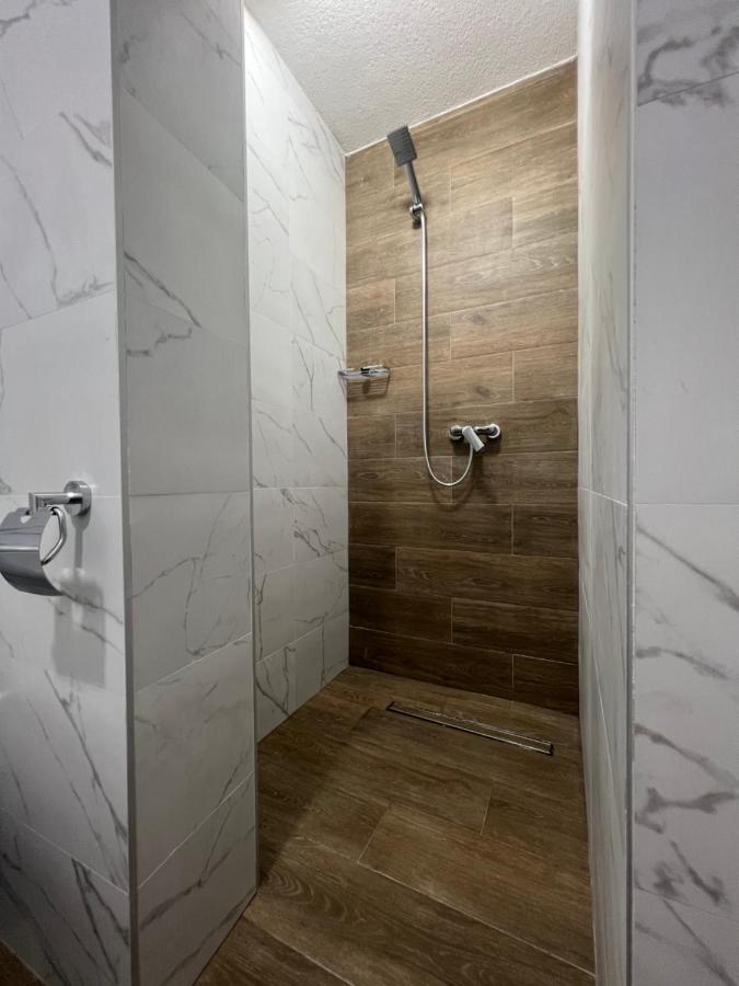 Azzure Apartment Ulcinj Eksteriør bilde
