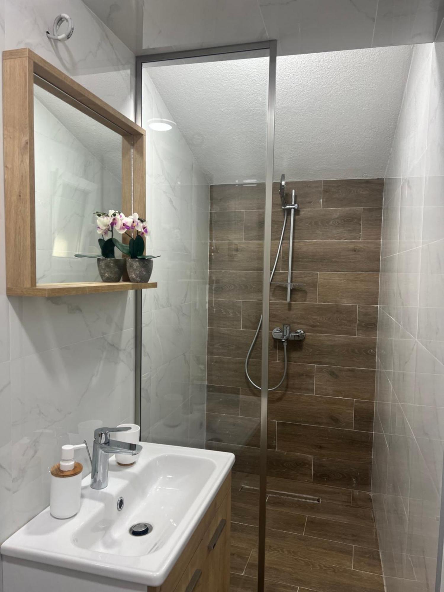 Azzure Apartment Ulcinj Eksteriør bilde